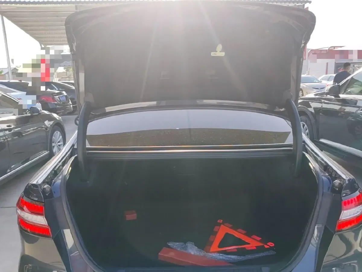 2019 Ford Taurus 2.0T 245HP L4 8AT,autocango,china used car exporter,china ev exporter,chinese used car exporter,chinese used ev exporter
