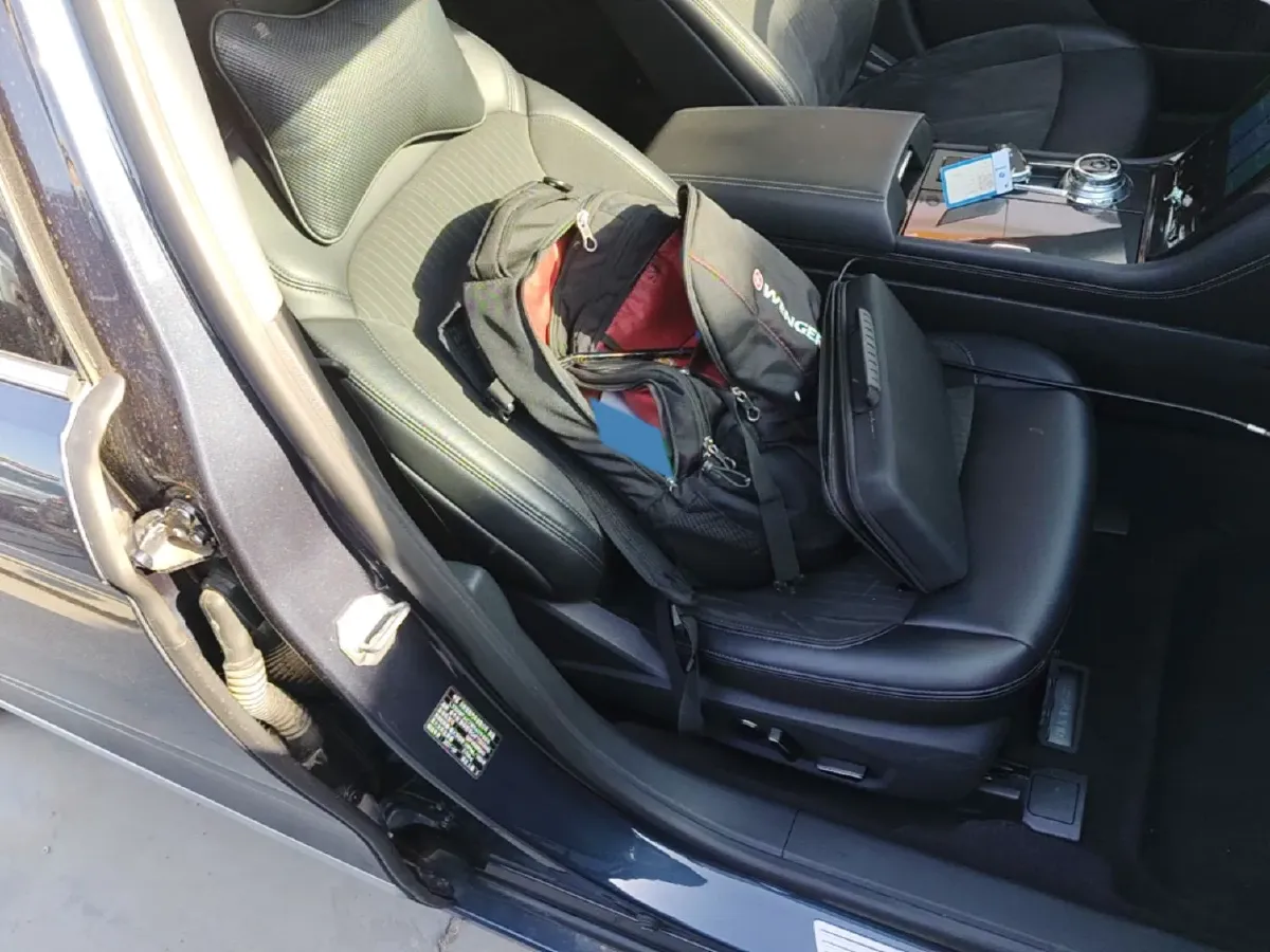 2019 Ford Taurus 2.0T 245HP L4 8AT,autocango,china used car exporter,china ev exporter,chinese used car exporter,chinese used ev exporter