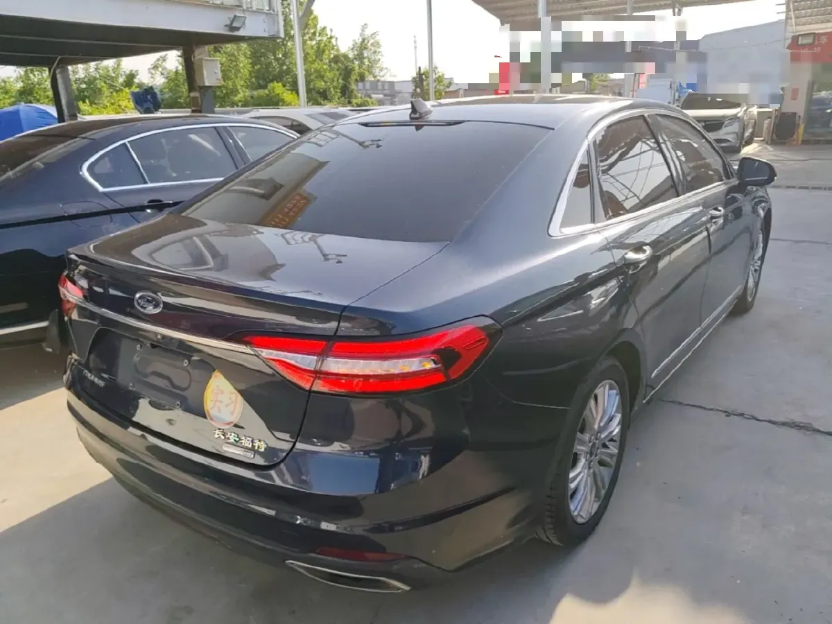 2019 Ford Taurus 2.0T 245HP L4 8AT,autocango,china used car exporter,china ev exporter,chinese used car exporter,chinese used ev exporter