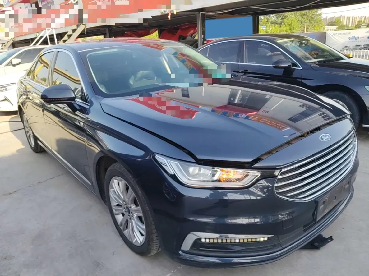 2019 Ford Taurus 2.0T 245HP L4 8AT,autocango,china used car exporter,china ev exporter,chinese used car exporter,chinese used ev exporter