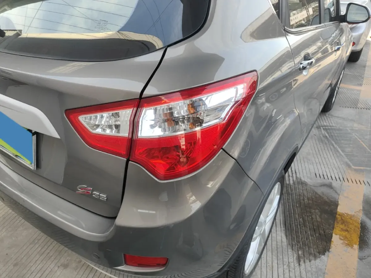 2015 ChangAn CS35 1.6L 125HP L4 4AT,autocango,china used car exporter,china ev exporter,chinese used car exporter,chinese used ev exporter