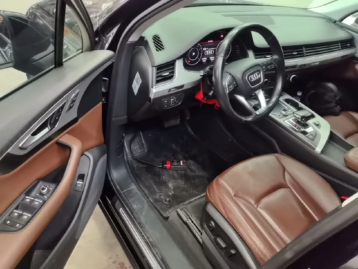 2018 Audi Q7 3.0T 333HP V6 8AT,autocango,china used car exporter,china ev exporter,chinese used car exporter,chinese used ev exporter