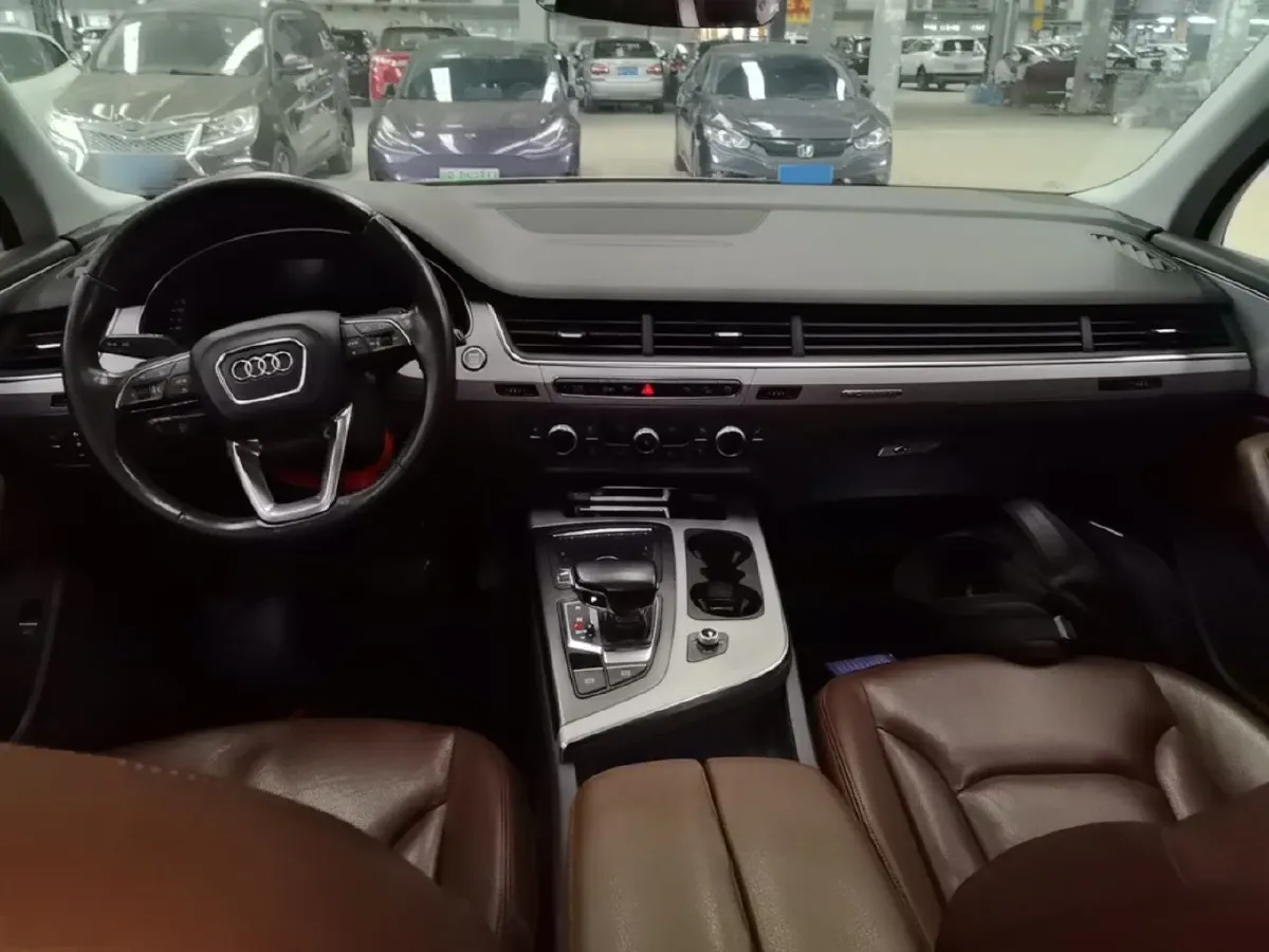 2018 Audi Q7 3.0T 333HP V6 8AT,autocango,china used car exporter,china ev exporter,chinese used car exporter,chinese used ev exporter