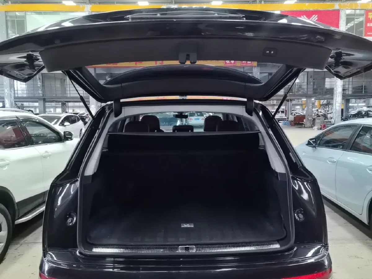 2018 Audi Q7 3.0T 333HP V6 8AT,autocango,china used car exporter,china ev exporter,chinese used car exporter,chinese used ev exporter