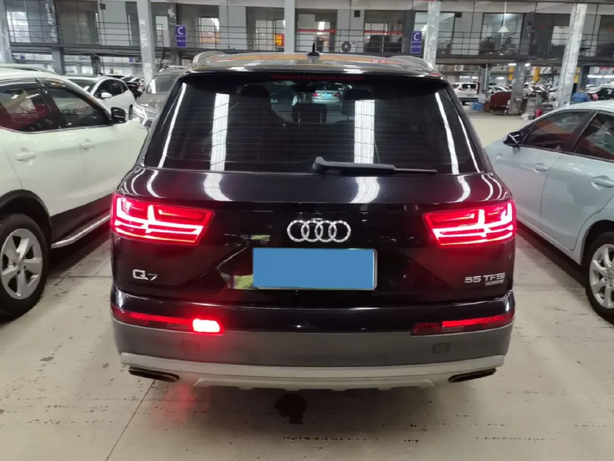 2018 Audi Q7 3.0T 333HP V6 8AT,autocango,china used car exporter,china ev exporter,chinese used car exporter,chinese used ev exporter