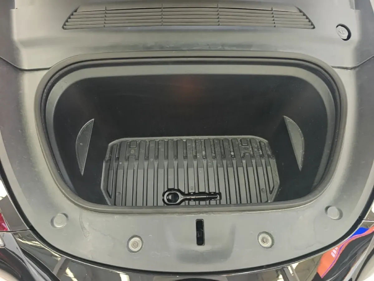 2023 Tesla Model Y BEV 60KWH,autocango,china used car exporter,china ev exporter,chinese used car exporter,chinese used ev exporter