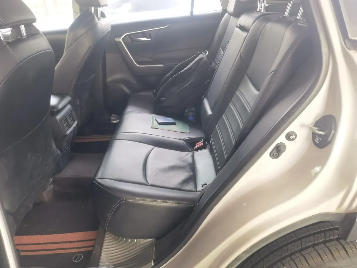 2020 Toyota Wildlander 2.0L 171HP L4 CVT,autocango,china used car exporter,china ev exporter,chinese used car exporter,chinese used ev exporter