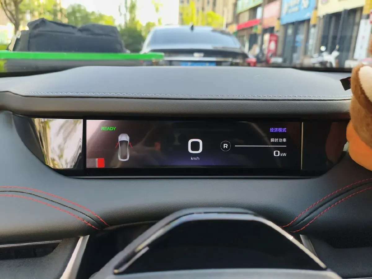 2024 MI SU7 BEV 73.6KWH,autocango,china used car exporter,china ev exporter,chinese used car exporter,chinese used ev exporter