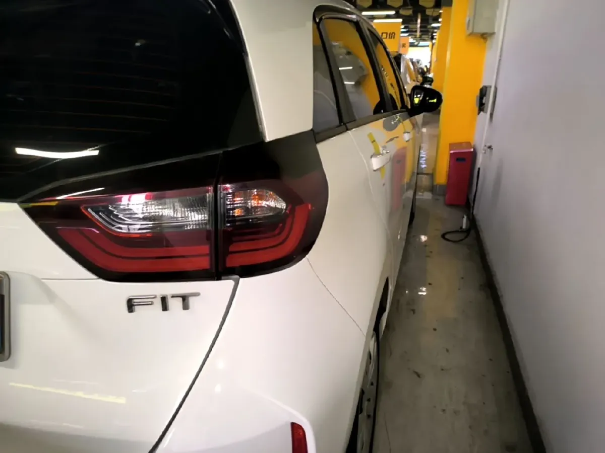 2021 Honda Fit 1.5L 131HP L4 CVT,autocango,china used car exporter,china ev exporter,chinese used car exporter,chinese used ev exporter