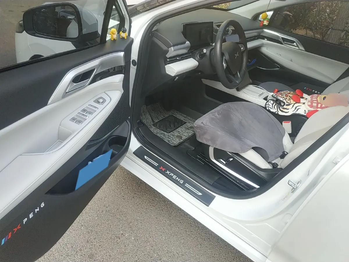 2024 Xpeng P5 BEV 55.4KWH,autocango,china used car exporter,china ev exporter,chinese used car exporter,chinese used ev exporter