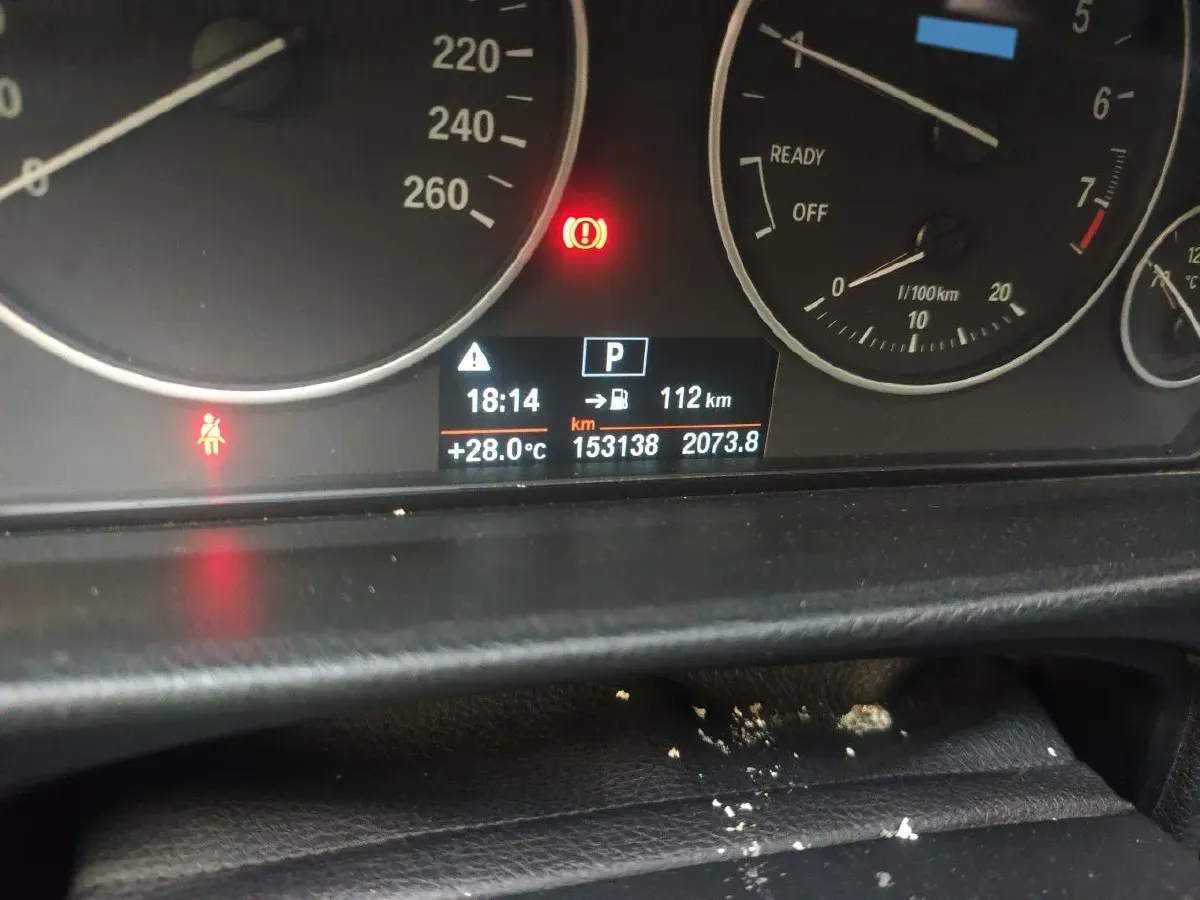 2017 BMW 3 Series 2.0T 184HP L4 8AT,autocango,china used car exporter,china ev exporter,chinese used car exporter,chinese used ev exporter