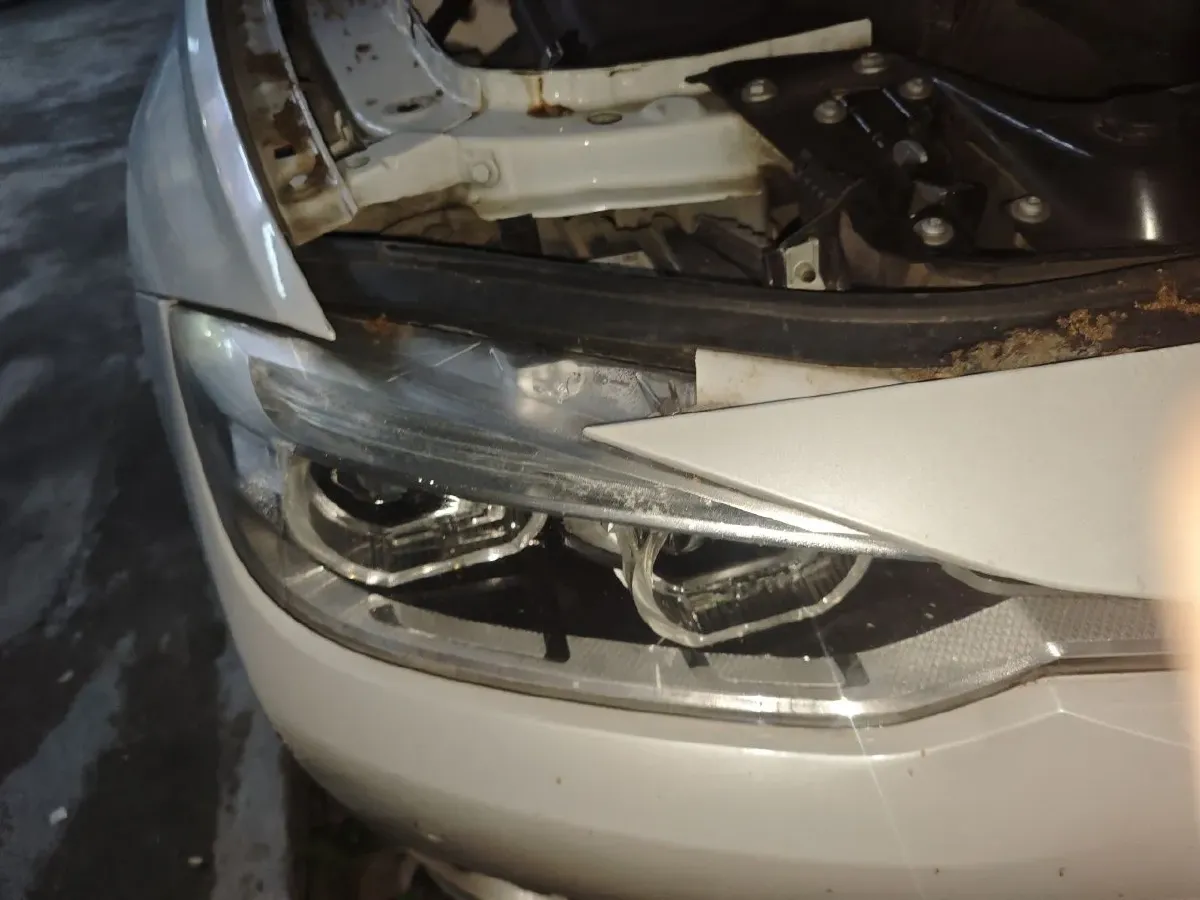2017 BMW 3 Series 2.0T 184HP L4 8AT,autocango,china used car exporter,china ev exporter,chinese used car exporter,chinese used ev exporter