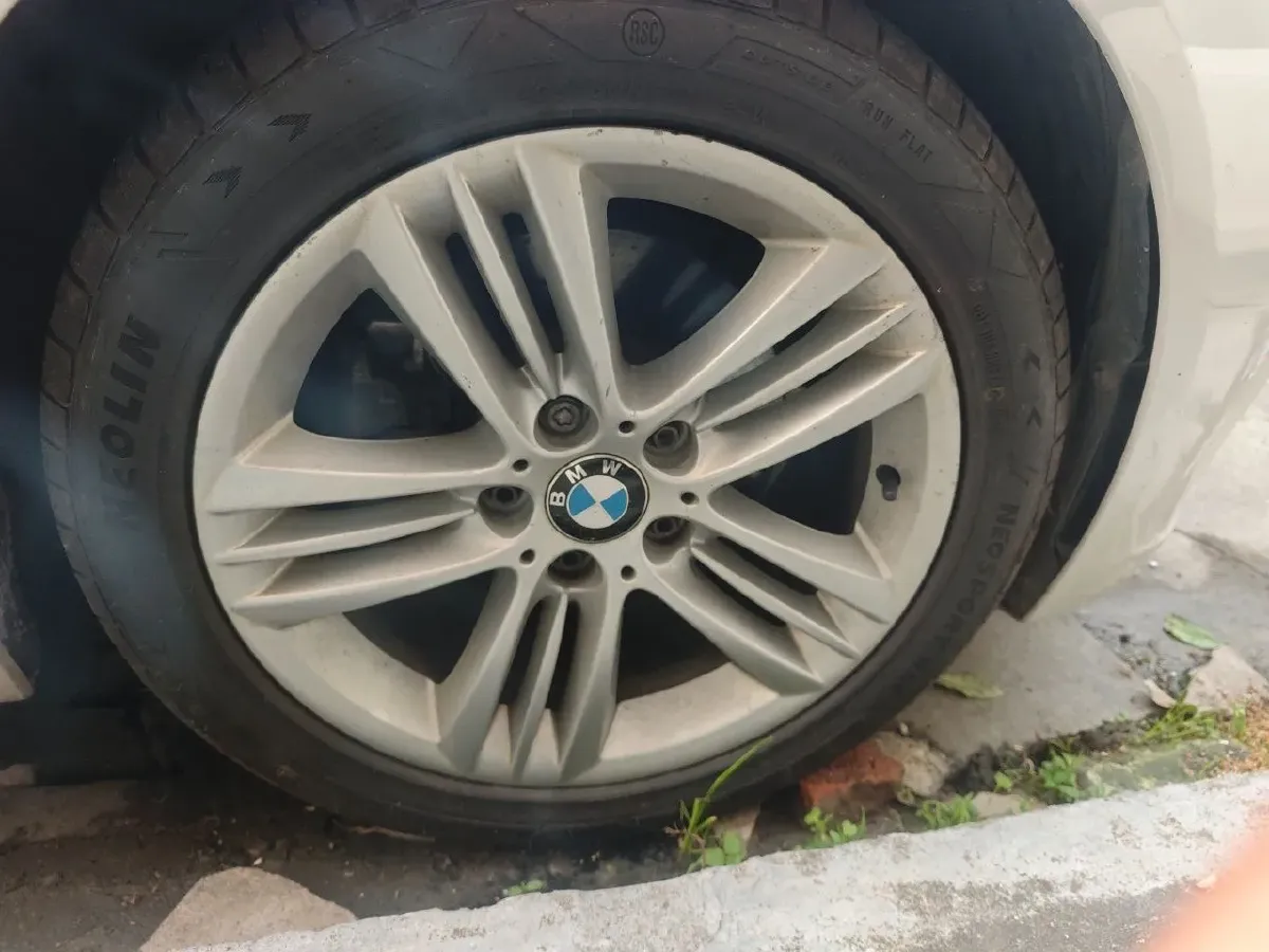 2017 BMW 3 Series 2.0T 184HP L4 8AT,autocango,china used car exporter,china ev exporter,chinese used car exporter,chinese used ev exporter