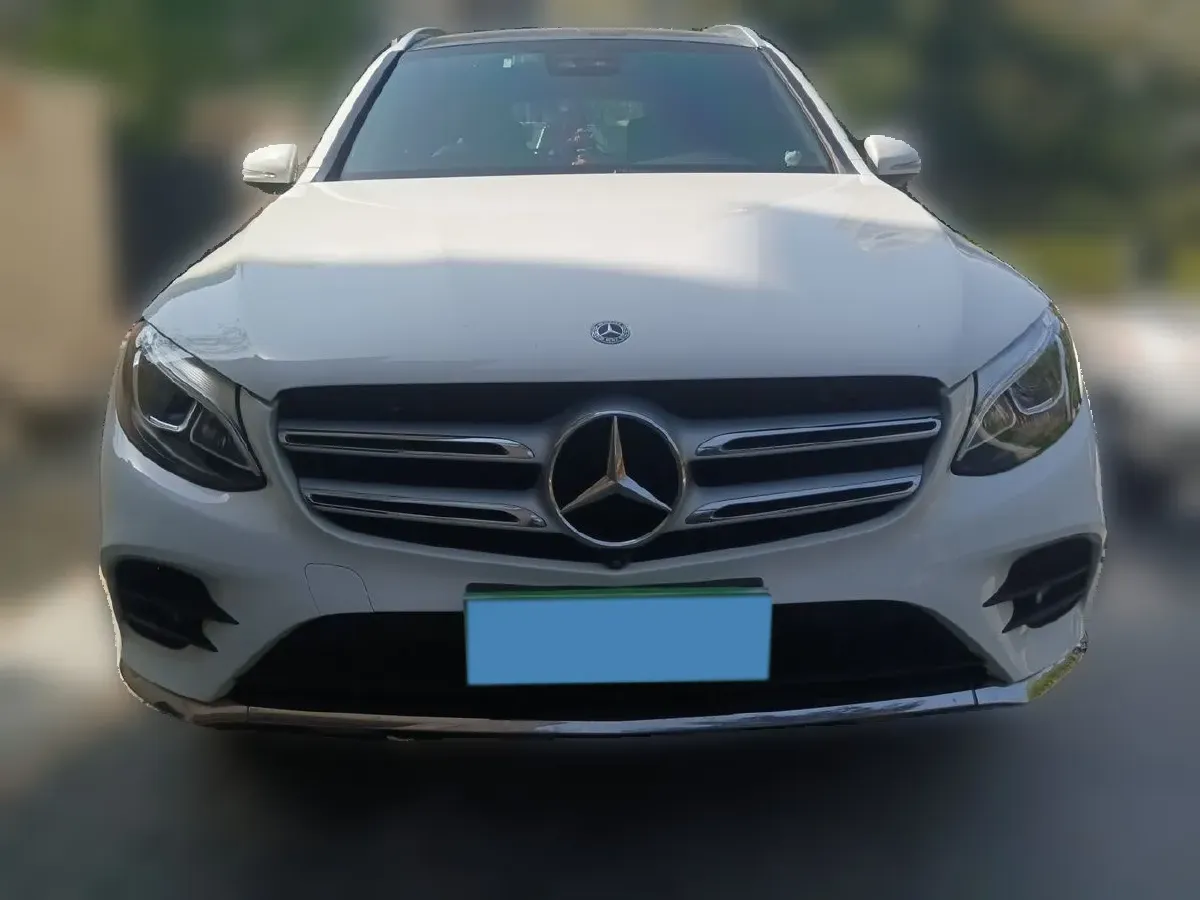 2018 Mercedes-Benz GLC Class 2.0T 211HP L4 9AT,autocango,china used car exporter,china ev exporter,chinese used car exporter,chinese used ev exporter