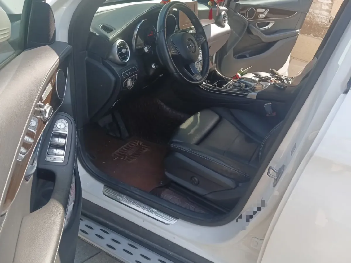 2018 Mercedes-Benz GLC Class 2.0T 211HP L4 9AT,autocango,china used car exporter,china ev exporter,chinese used car exporter,chinese used ev exporter