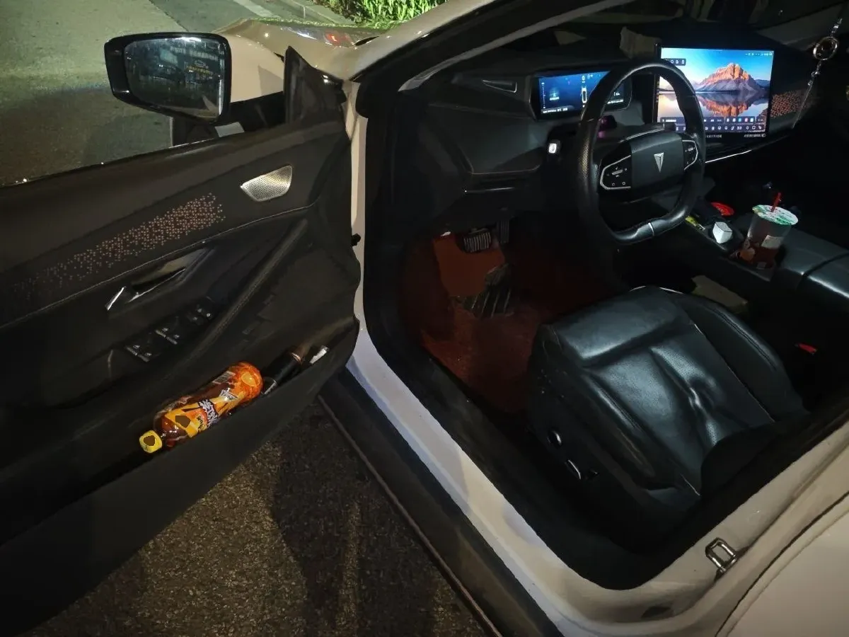 2022 Deepal SL03 Range Extended 95HP REEV 28.39KWH,autocango,china used car exporter,china ev exporter,chinese used car exporter,chinese used ev exporter