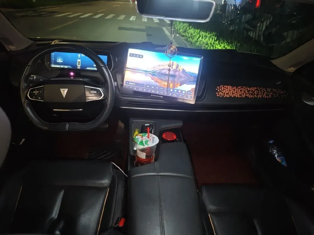 2022 Deepal SL03 Range Extended 95HP REEV 28.39KWH,autocango,china used car exporter,china ev exporter,chinese used car exporter,chinese used ev exporter