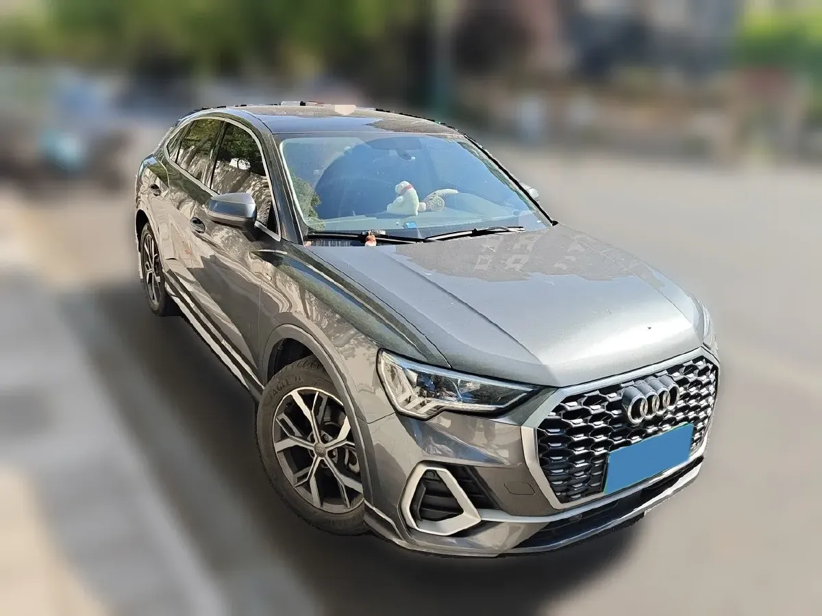 2020 Audi Q3 Sportback 2.0T 186HP L4 7DCT,autocango,china used car exporter,china ev exporter,chinese used car exporter,chinese used ev exporter