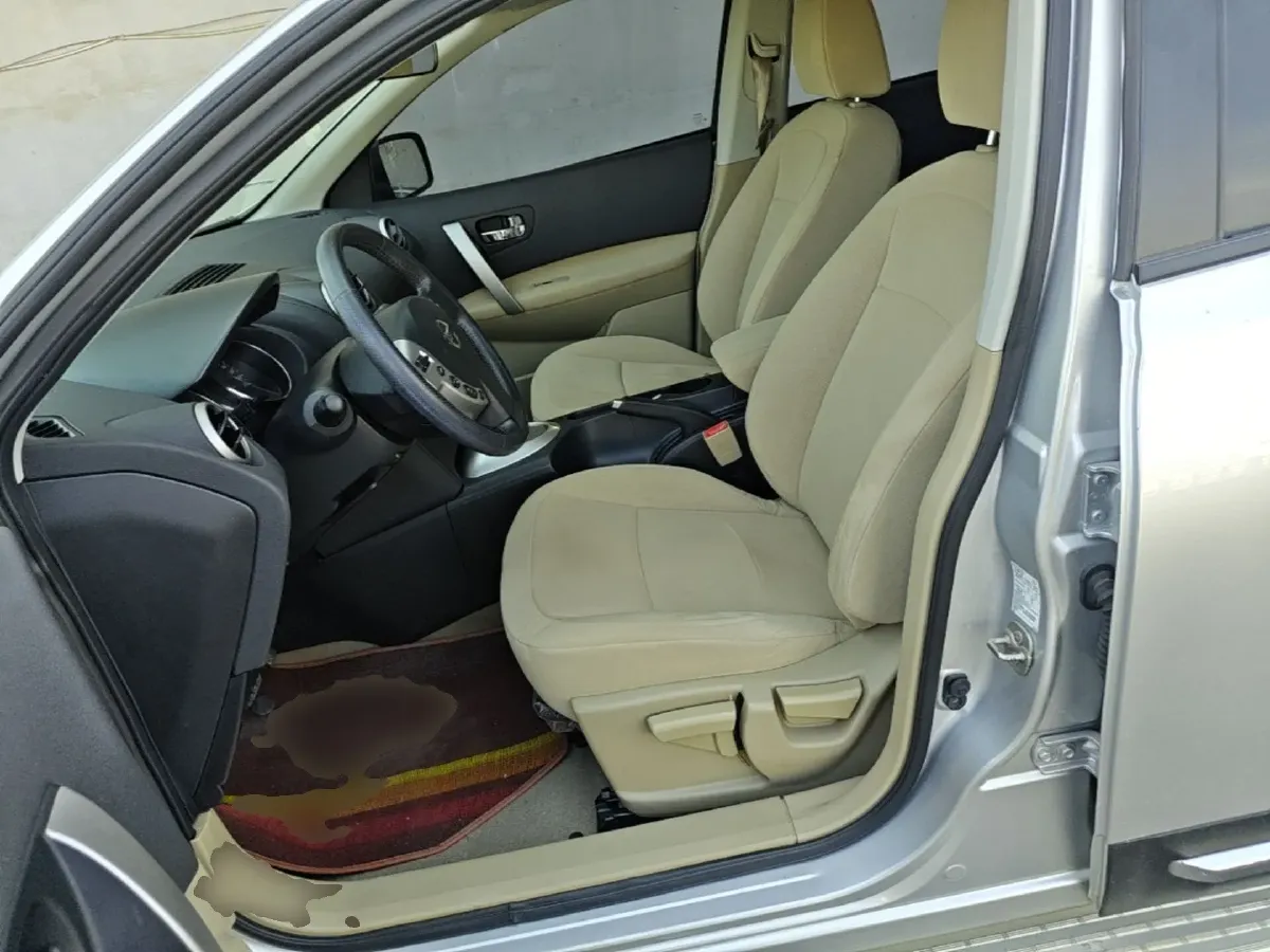 2015 Nissan Qashqai 2.0L 144HP L4 CVT,autocango,china used car exporter,china ev exporter,chinese used car exporter,chinese used ev exporter