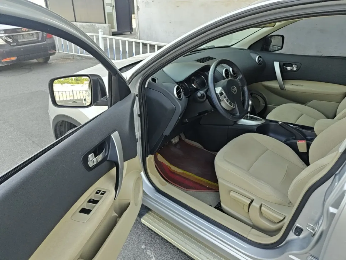 2015 Nissan Qashqai 2.0L 144HP L4 CVT,autocango,china used car exporter,china ev exporter,chinese used car exporter,chinese used ev exporter