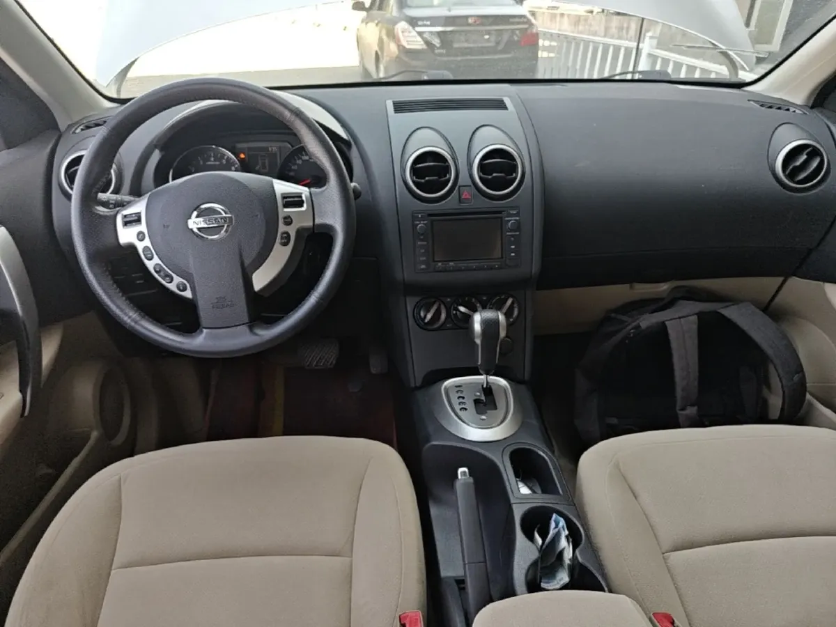 2015 Nissan Qashqai 2.0L 144HP L4 CVT,autocango,china used car exporter,china ev exporter,chinese used car exporter,chinese used ev exporter