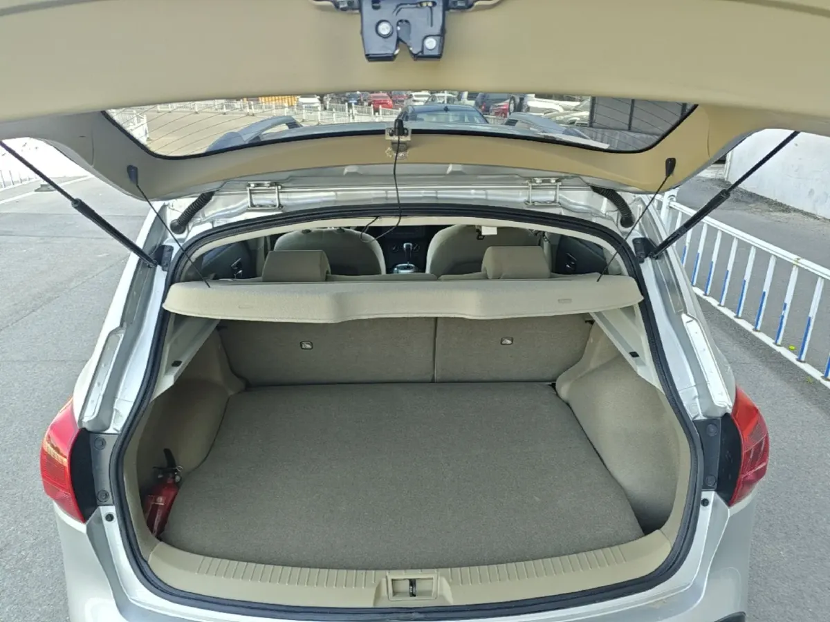 2015 Nissan Qashqai 2.0L 144HP L4 CVT,autocango,china used car exporter,china ev exporter,chinese used car exporter,chinese used ev exporter