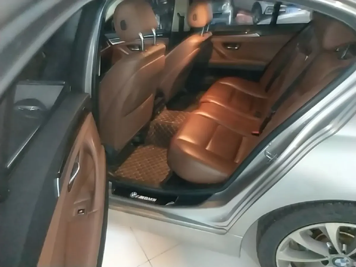 2017 BMW 5 Series 2.0T 218HP L4 8AT,autocango,china used car exporter,china ev exporter,chinese used car exporter,chinese used ev exporter