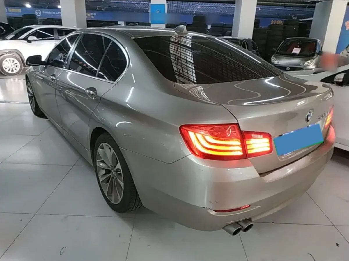 2017 BMW 5 Series 2.0T 218HP L4 8AT,autocango,china used car exporter,china ev exporter,chinese used car exporter,chinese used ev exporter