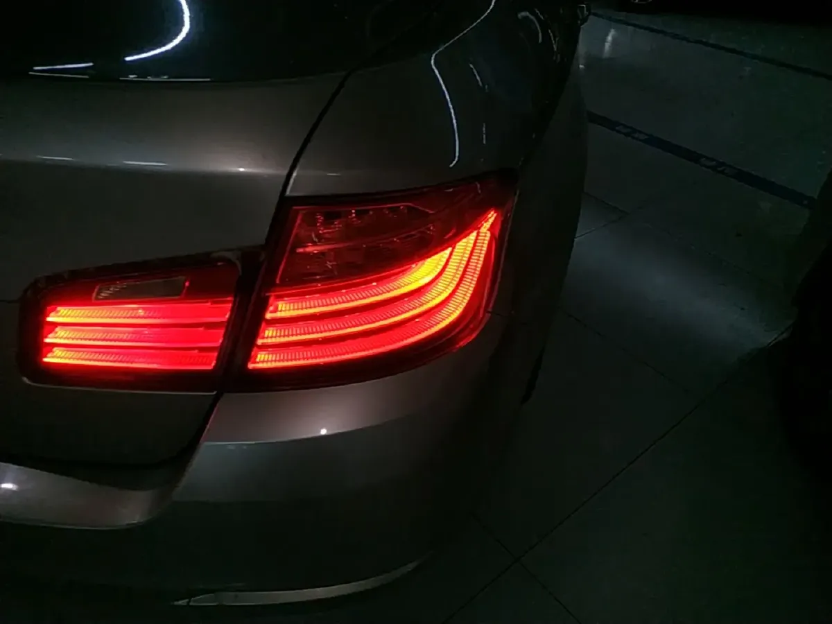 2017 BMW 5 Series 2.0T 218HP L4 8AT,autocango,china used car exporter,china ev exporter,chinese used car exporter,chinese used ev exporter
