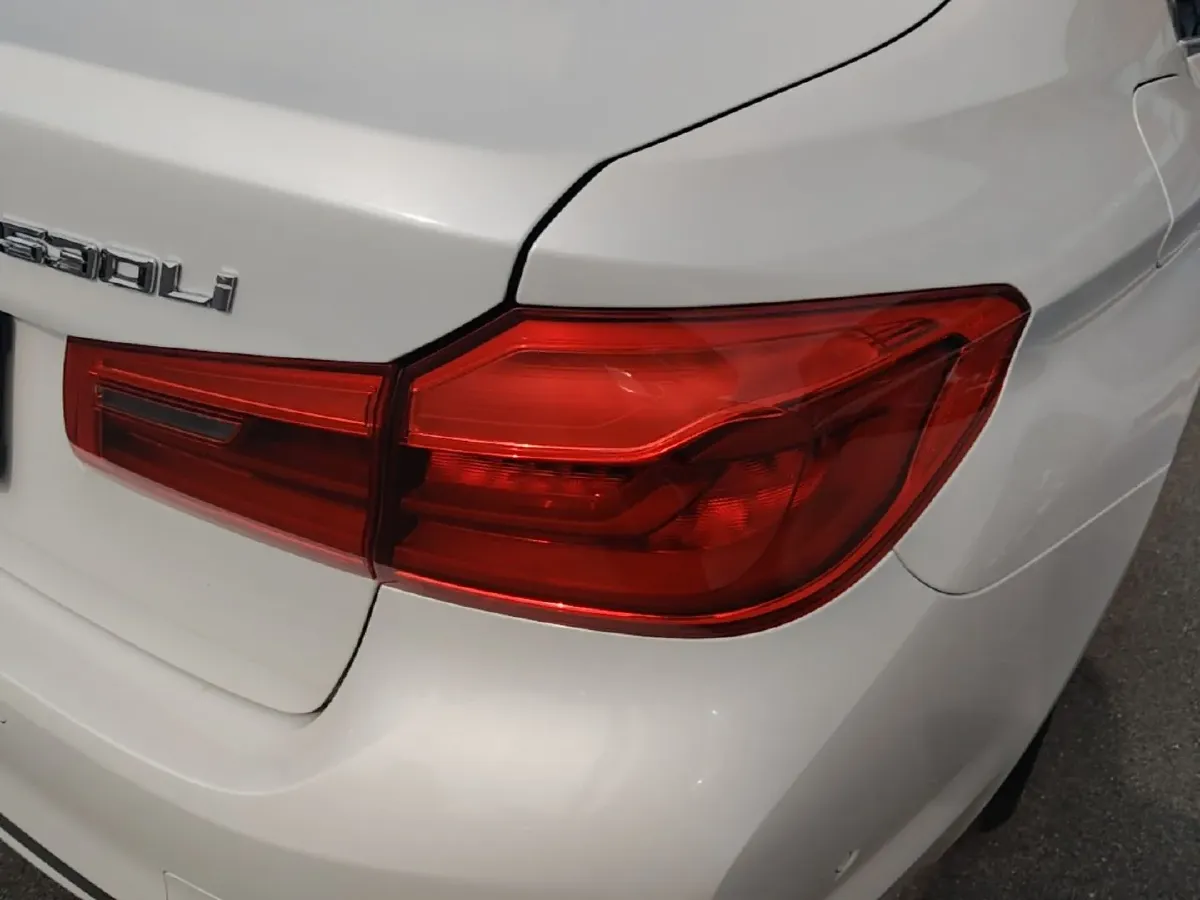 2018 BMW 5 Series 2.0T 252HP L4 8AT,autocango,china used car exporter,china ev exporter,chinese used car exporter,chinese used ev exporter