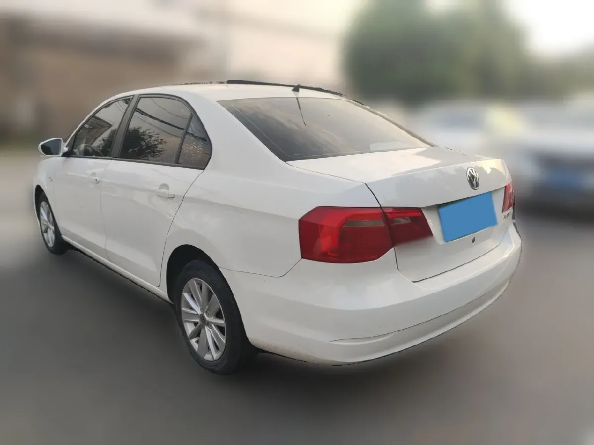 2013 Volkswagen Jetta 1.6L 110HP L4 5MT,autocango,china used car exporter,china ev exporter,chinese used car exporter,chinese used ev exporter