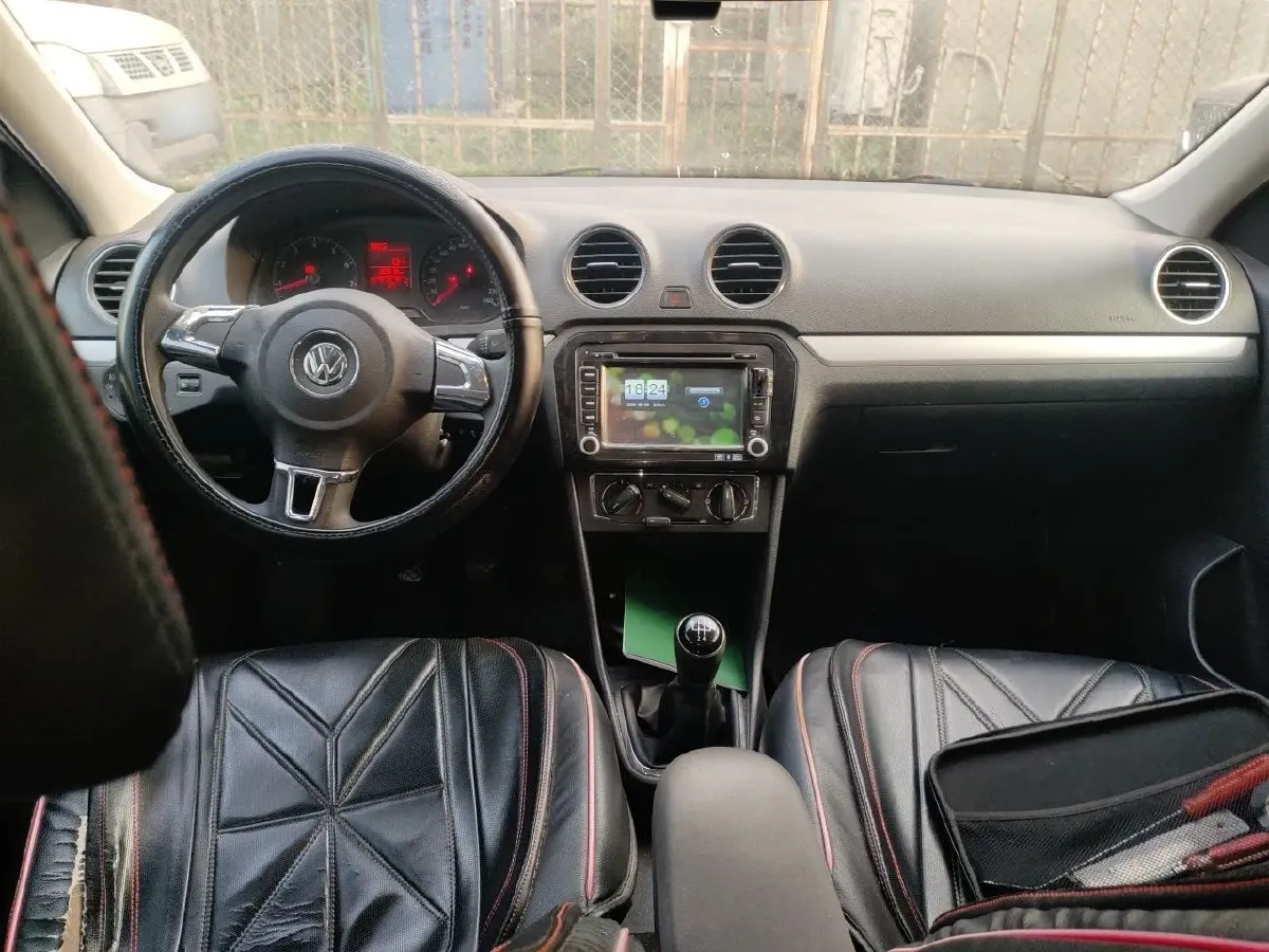 2013 Volkswagen Jetta 1.6L 110HP L4 5MT,autocango,china used car exporter,china ev exporter,chinese used car exporter,chinese used ev exporter