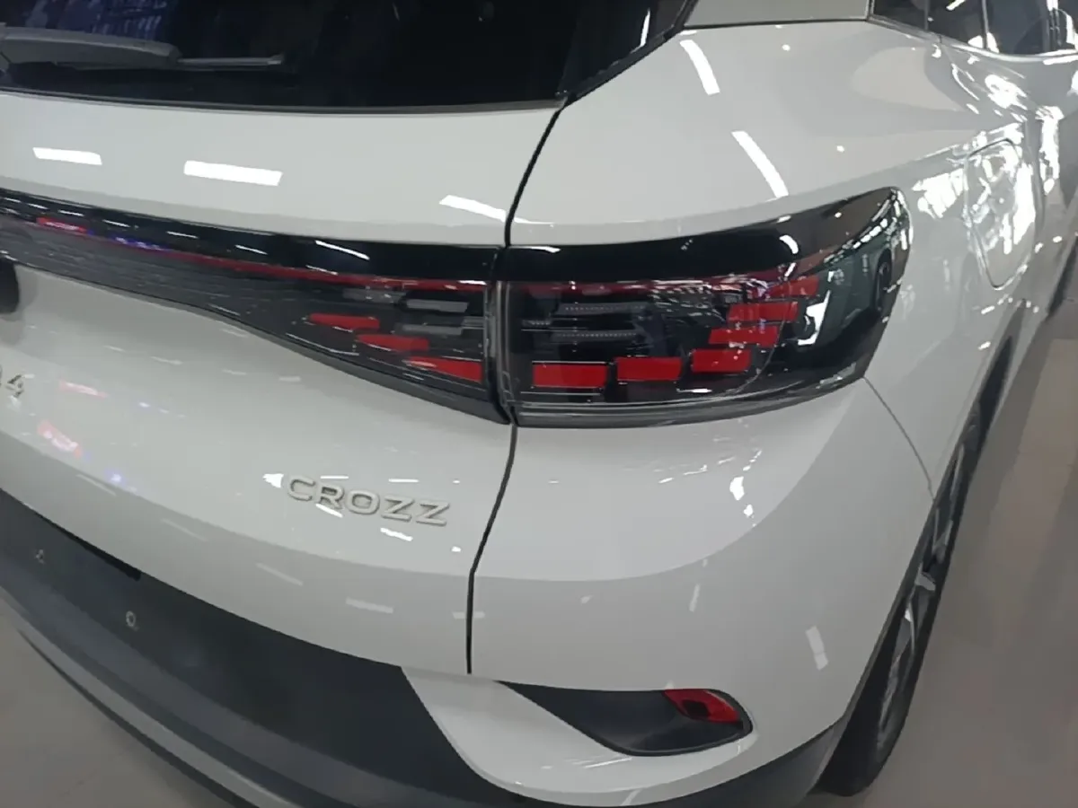 2024 Volkswagen ID.4 Crozz BEV 55.7KWH,autocango,china used car exporter,china ev exporter,chinese used car exporter,chinese used ev exporter