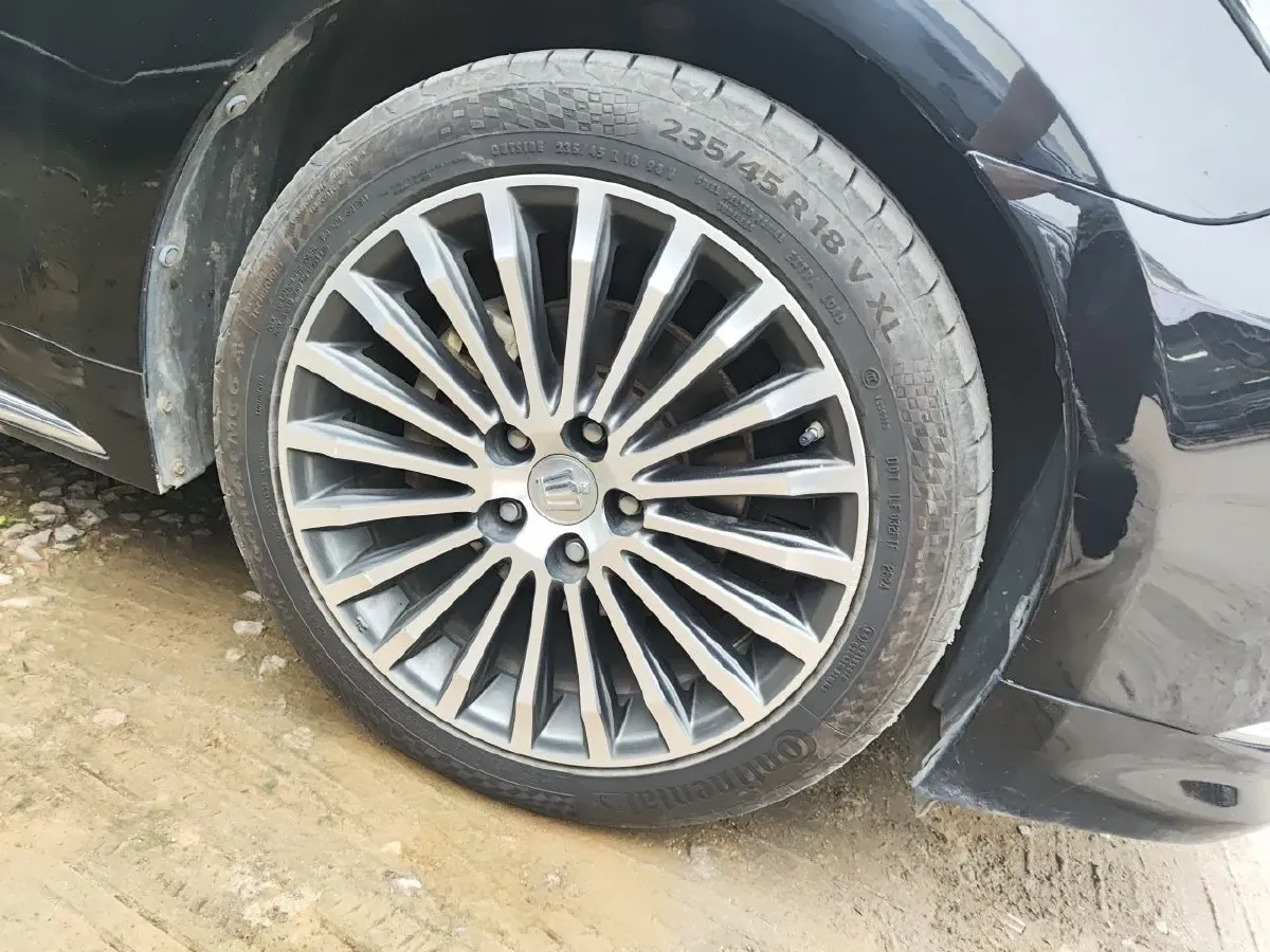 2018 Toyota Crown 2.0T 235HP L4 8AT,autocango,china used car exporter,china ev exporter,chinese used car exporter,chinese used ev exporter