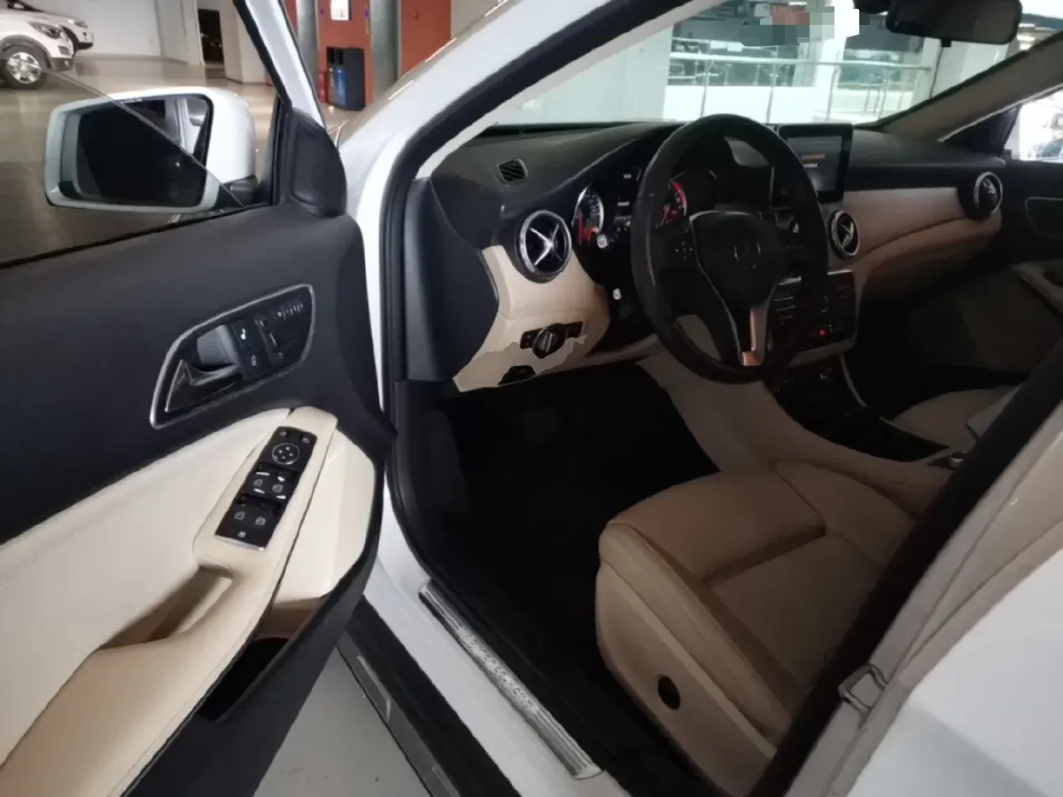 2016 Mercedes-Benz GLA Class 1.6T 156HP L4 7DCT,autocango,china used car exporter,china ev exporter,chinese used car exporter,chinese used ev exporter