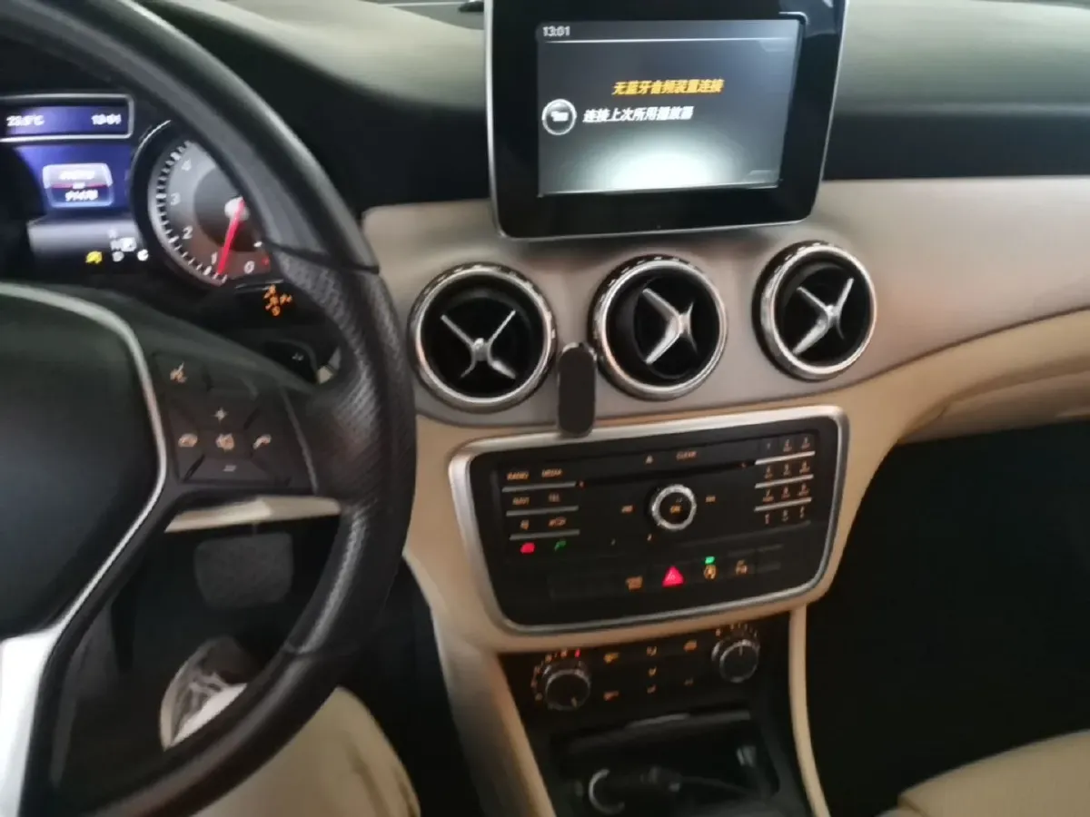 2016 Mercedes-Benz GLA Class 1.6T 156HP L4 7DCT,autocango,china used car exporter,china ev exporter,chinese used car exporter,chinese used ev exporter