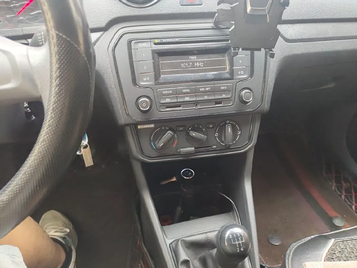 2017 Volkswagen Jetta 1.4L 90HP L4 5MT,autocango,china used car exporter,china ev exporter,chinese used car exporter,chinese used ev exporter