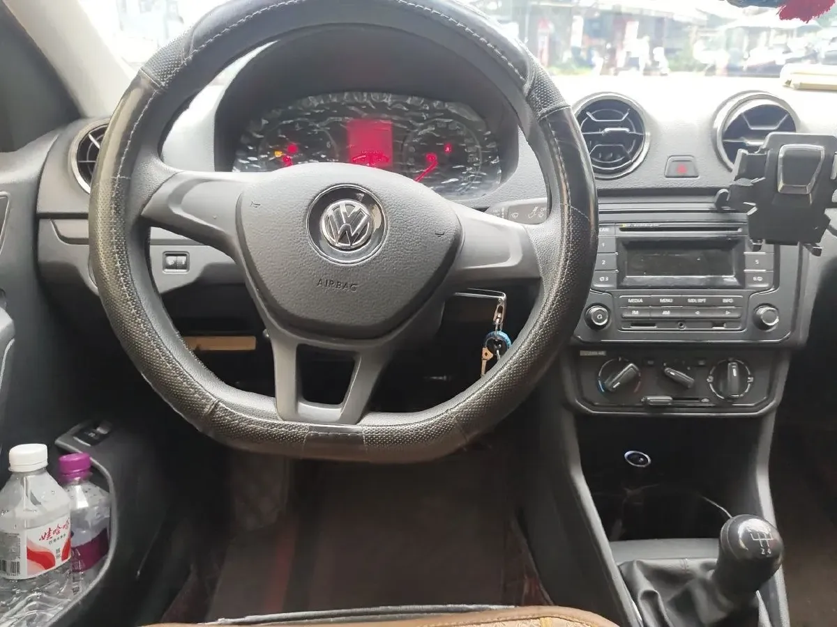 2017 Volkswagen Jetta 1.4L 90HP L4 5MT,autocango,china used car exporter,china ev exporter,chinese used car exporter,chinese used ev exporter