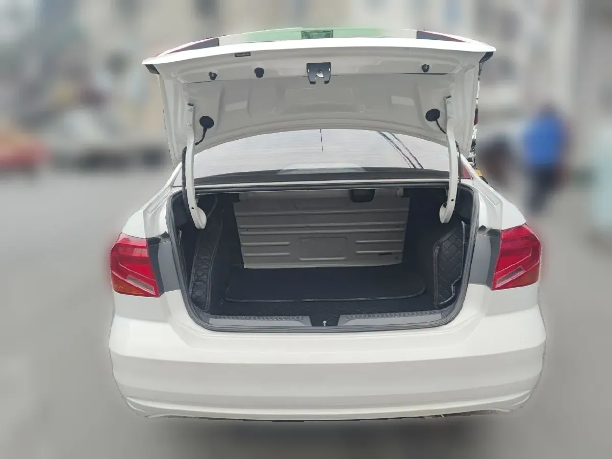 2017 Volkswagen Jetta 1.4L 90HP L4 5MT,autocango,china used car exporter,china ev exporter,chinese used car exporter,chinese used ev exporter