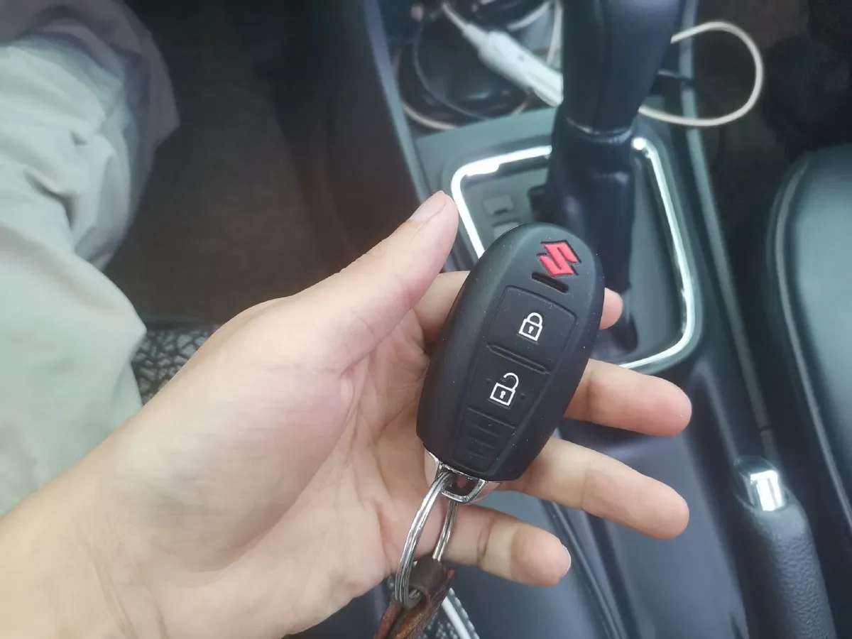 2015 Suzuki Alivio 1.6L 122HP L4 6AT,autocango,china used car exporter,china ev exporter,chinese used car exporter,chinese used ev exporter