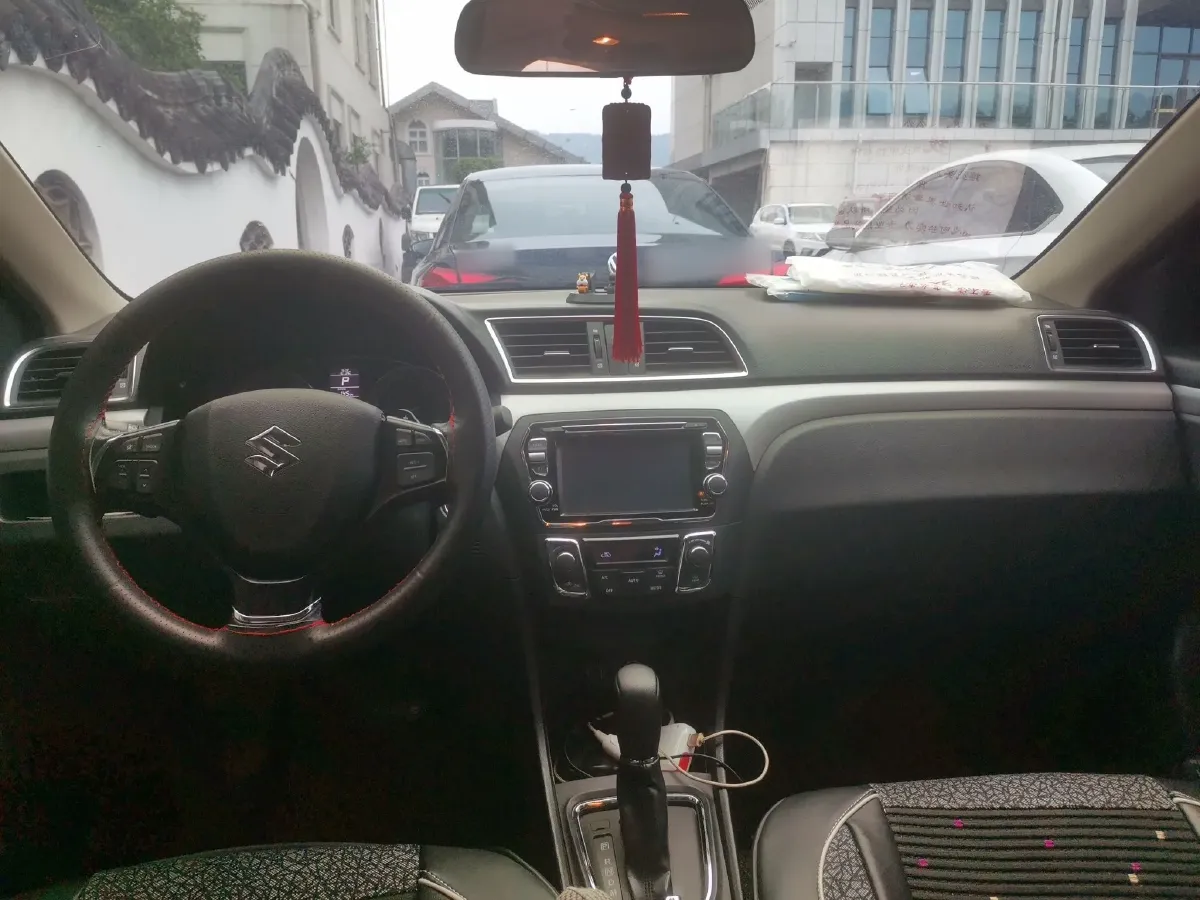 2015 Suzuki Alivio 1.6L 122HP L4 6AT,autocango,china used car exporter,china ev exporter,chinese used car exporter,chinese used ev exporter