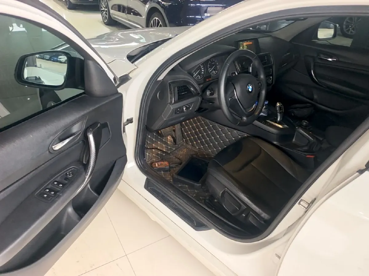 2016 BMW 1 Series 1.5T 136HP L3 8AT,autocango,china used car exporter,china ev exporter,chinese used car exporter,chinese used ev exporter