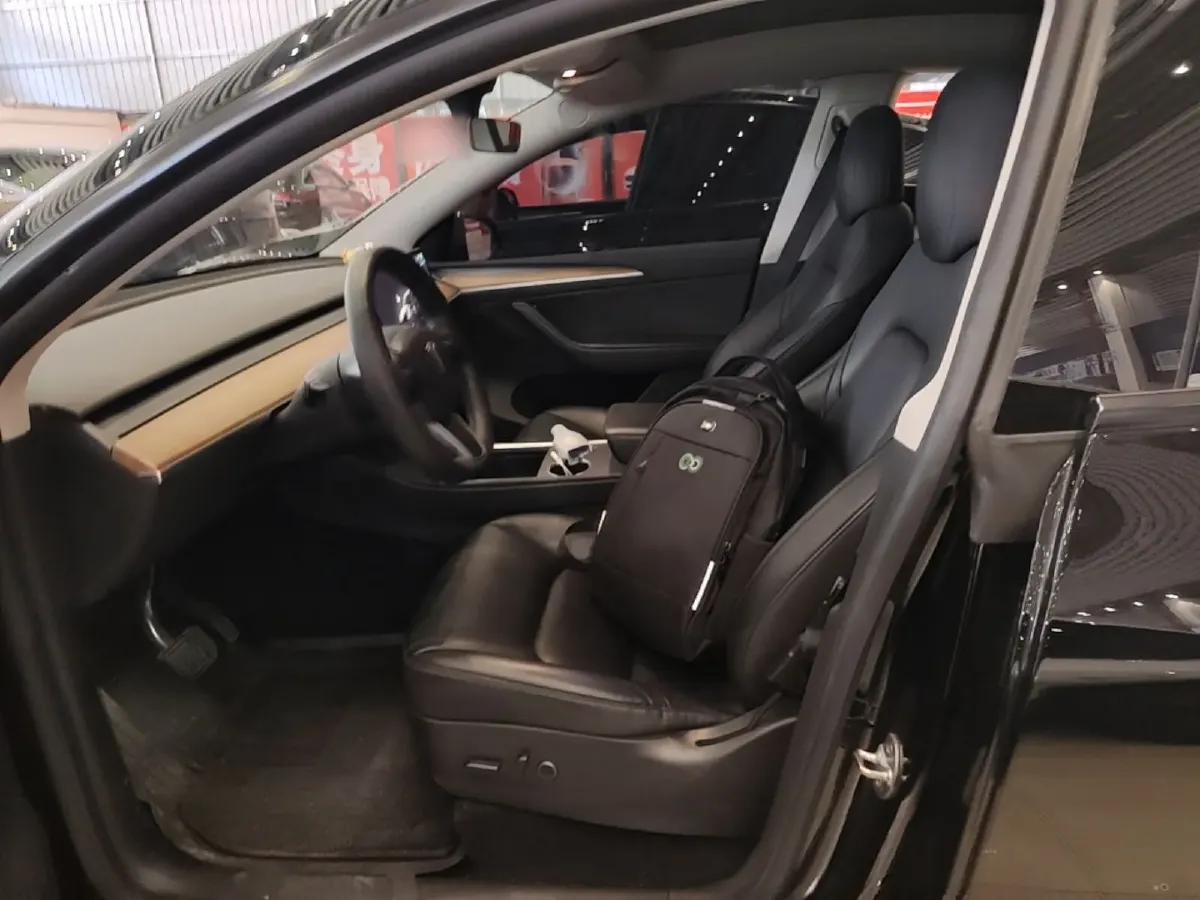 2022 Tesla Model Y BEV 60KWH,autocango,china used car exporter,china ev exporter,chinese used car exporter,chinese used ev exporter