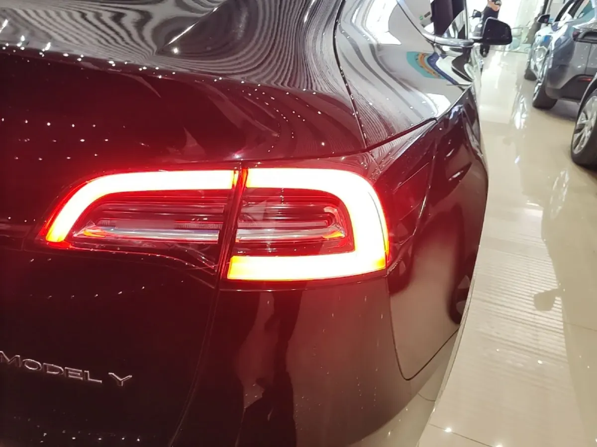 2022 Tesla Model Y BEV 60KWH,autocango,china used car exporter,china ev exporter,chinese used car exporter,chinese used ev exporter