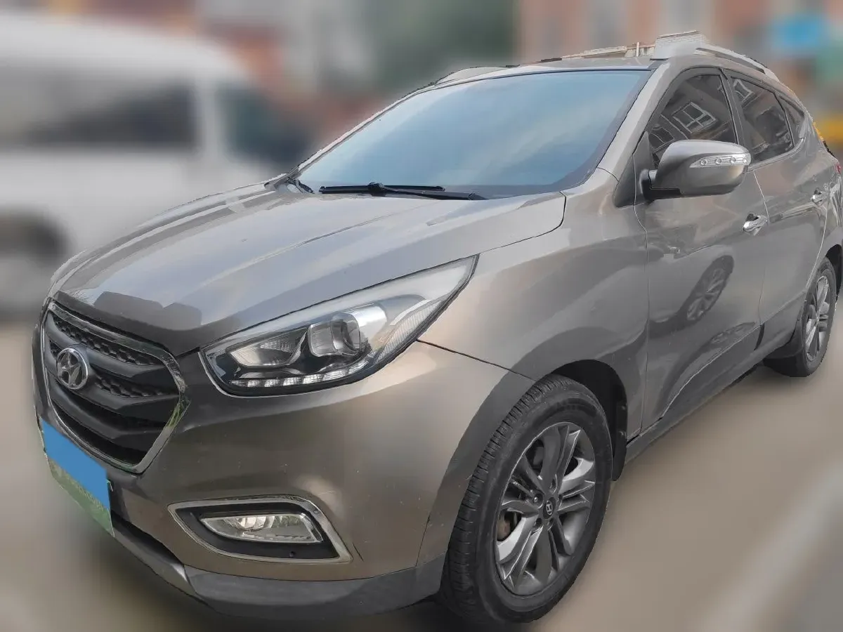 2013 Hyundai ix35 2.0L 165HP L4 6AT,autocango,china used car exporter,china ev exporter,chinese used car exporter,chinese used ev exporter