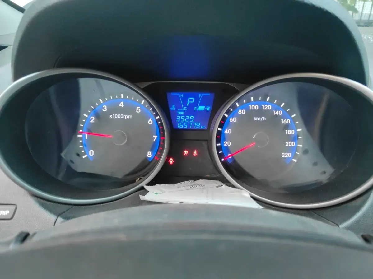 2013 Hyundai ix35 2.0L 165HP L4 6AT,autocango,china used car exporter,china ev exporter,chinese used car exporter,chinese used ev exporter