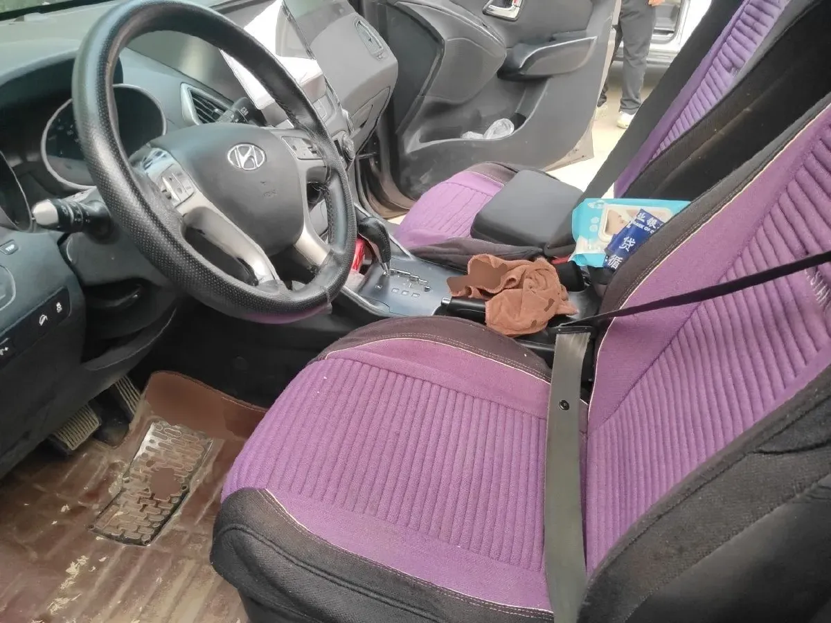 2013 Hyundai ix35 2.0L 165HP L4 6AT,autocango,china used car exporter,china ev exporter,chinese used car exporter,chinese used ev exporter