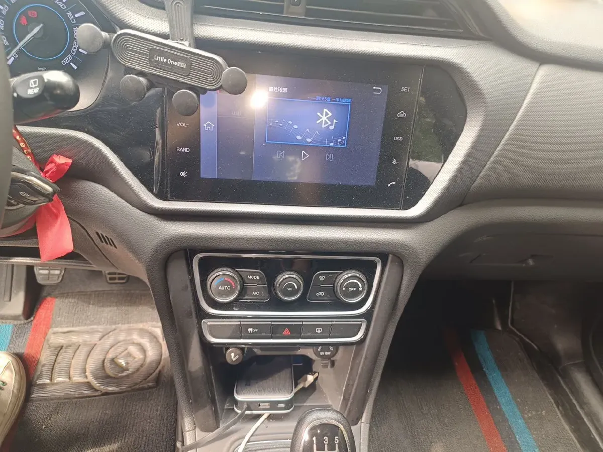 2018 Chery Tiggo 3 1.6L 126HP L4 5MT,autocango,china used car exporter,china ev exporter,chinese used car exporter,chinese used ev exporter