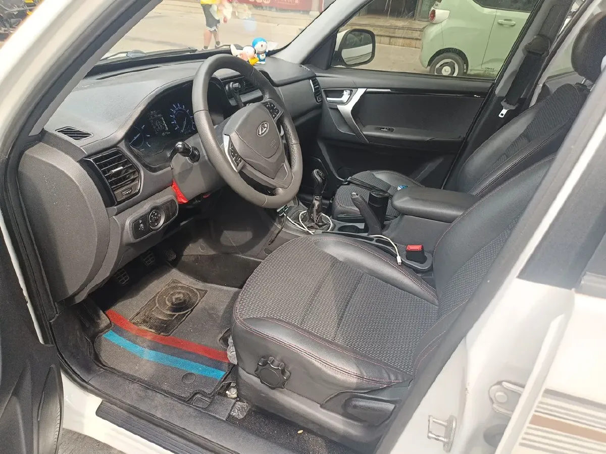 2018 Chery Tiggo 3 1.6L 126HP L4 5MT,autocango,china used car exporter,china ev exporter,chinese used car exporter,chinese used ev exporter