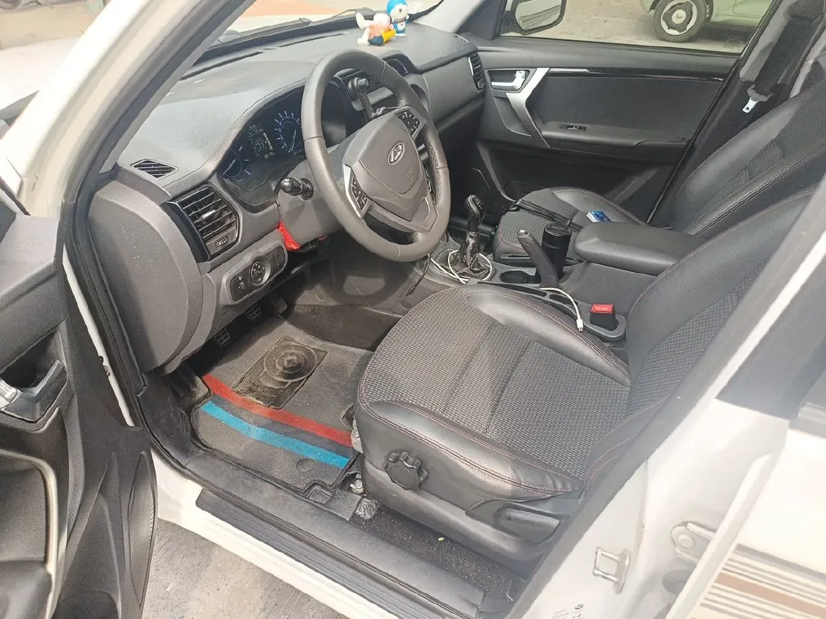 2018 Chery Tiggo 3 1.6L 126HP L4 5MT,autocango,china used car exporter,china ev exporter,chinese used car exporter,chinese used ev exporter